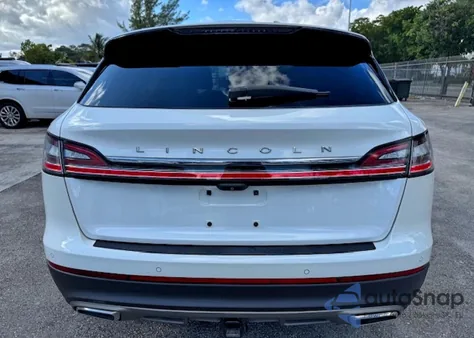 2021 Lincoln Nautilus Reserve z USA, uszkodzony, nr VIN 2LMPJ8K90MBL12748